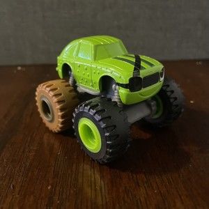 Blaze And The Monster Machines Pickle Pirate Die Cast Monster Truck 2014 Mattel